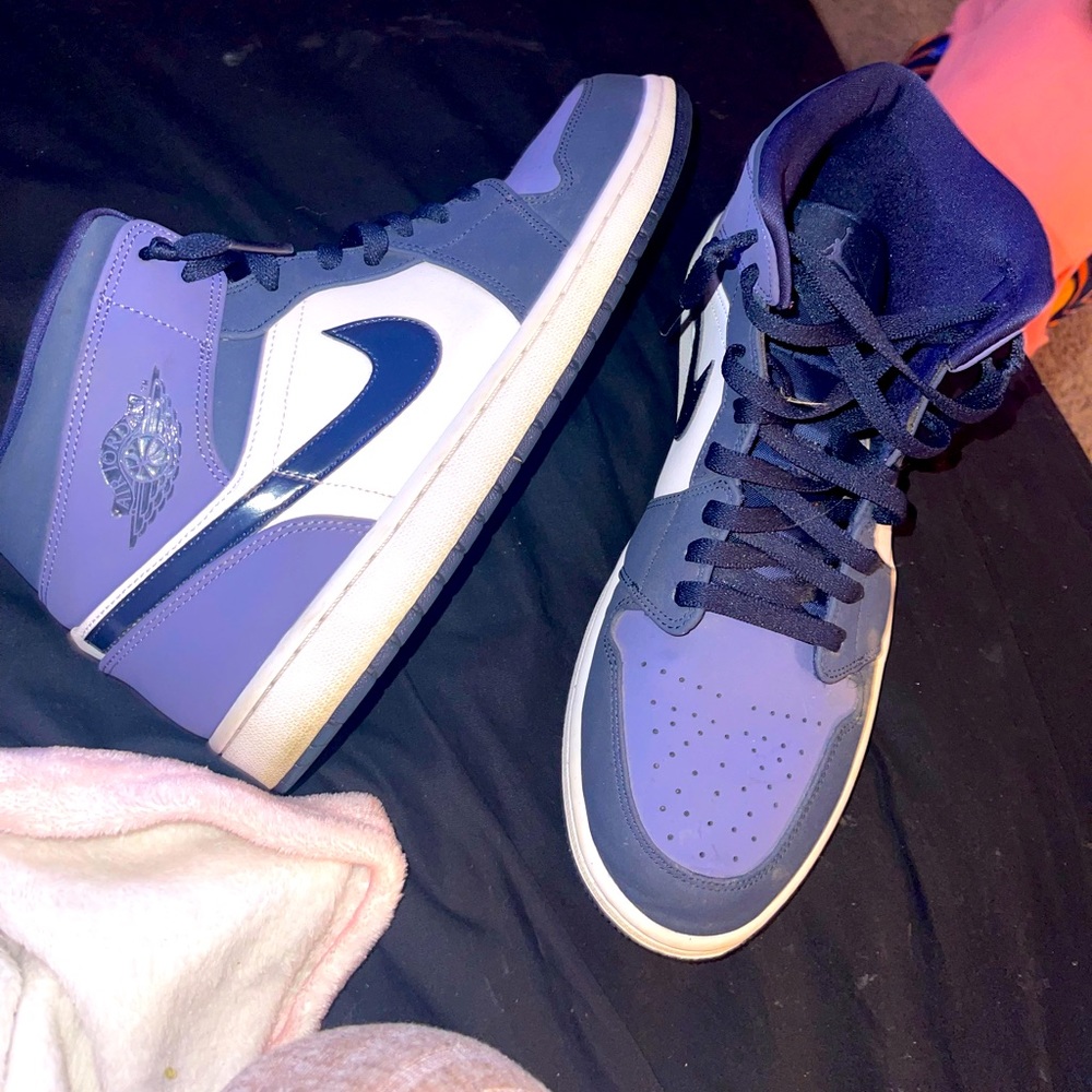 Obsidian purple Jordan 1’s (men)